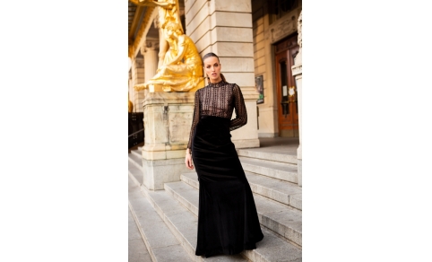 Beaded Chantilly Lace Klnning